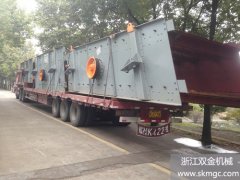 四臺SJ2YA2460圓振動篩，二臺SJ3YA