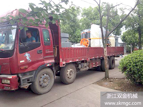 雙金機械圓錐式破碎機
