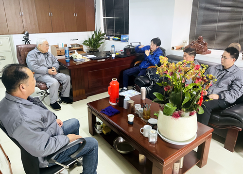 雙金公司董事長(zhǎng)及技術(shù)團(tuán)隊(duì)與杭電老師交流合作內(nèi)容